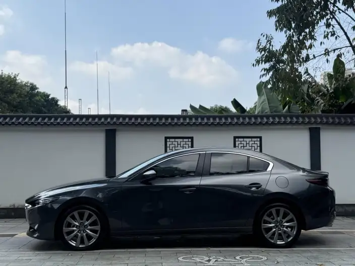 Mazda3 Axela 2023 Model 2.0L Automatic Zhi Engine Edition – фото 4