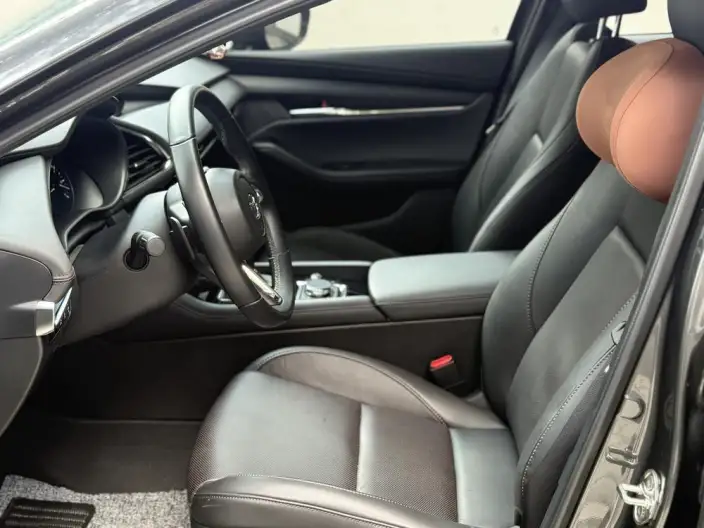 Mazda3 Axela 2023 Model 2.0L Automatic Zhi Engine Edition – фото 20