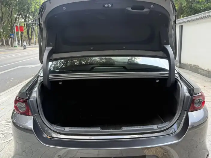 Mazda3 Axela 2023 Model 2.0L Automatic Zhi Engine Edition – фото 23