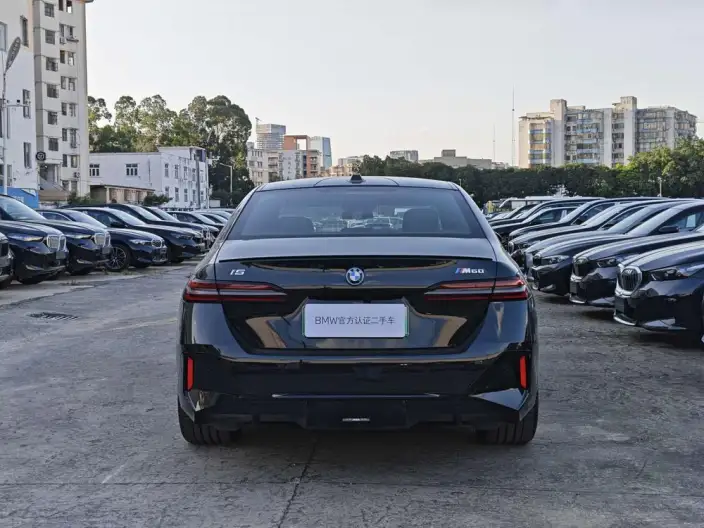 BMW i5 Imported 2024 Model M60 xDrive – фото 4