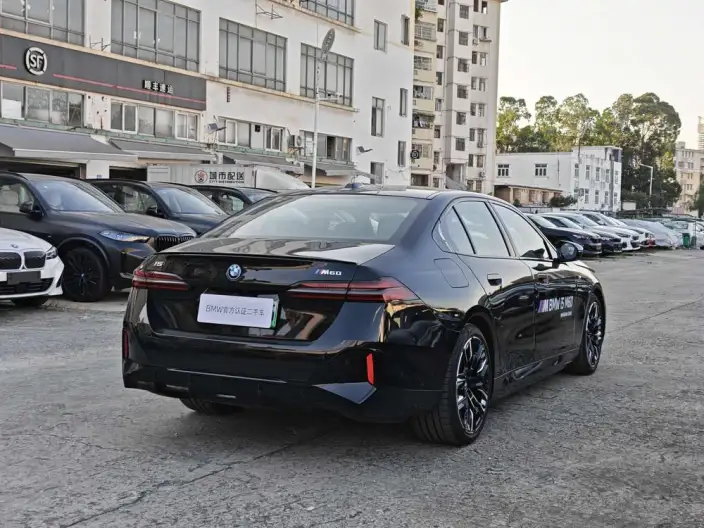 BMW i5 Imported 2024 Model M60 xDrive – фото 5