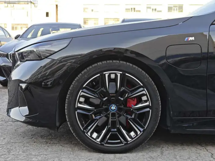 BMW i5 Imported 2024 Model M60 xDrive – фото 8