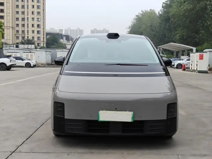 Li Auto MEGA 2024 Model Ultra Edition – фото 2