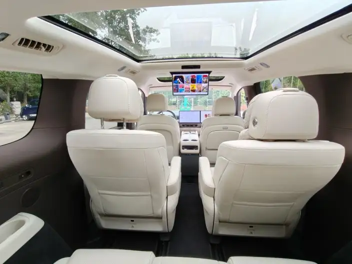 Li Auto MEGA 2024 Model Ultra Edition – фото 16