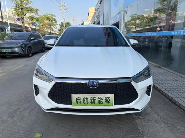 BYD E2 2021 Model Luxury Model – фото 2