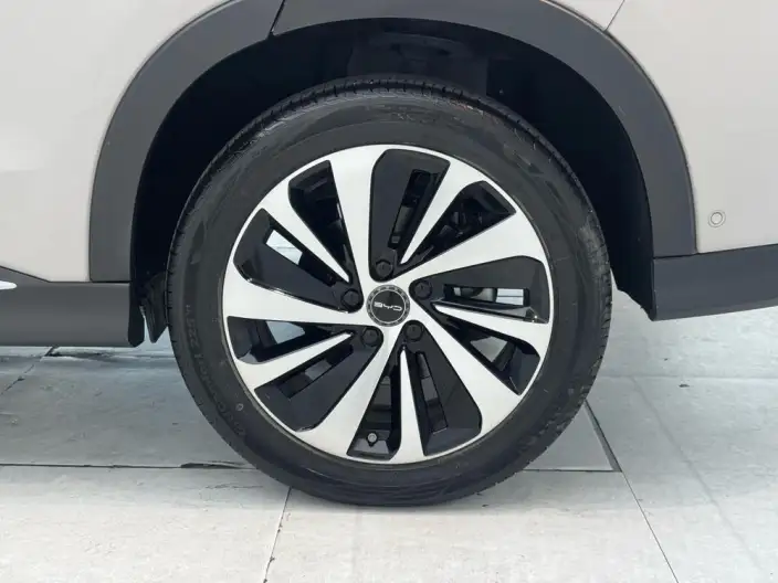 BYD Song PLUS DM 2024 Model DM-i Honor Edition 150KM Flagship PLUS 5G – фото 9