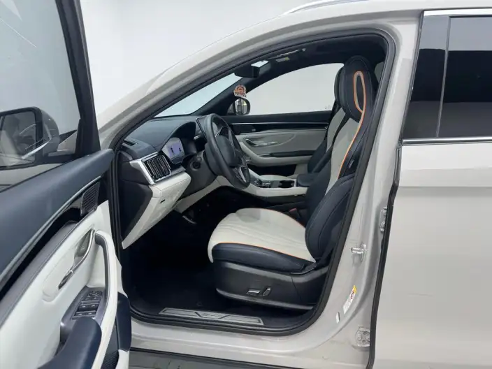 BYD Song PLUS DM 2024 Model DM-i Honor Edition 150KM Flagship PLUS 5G – фото 17