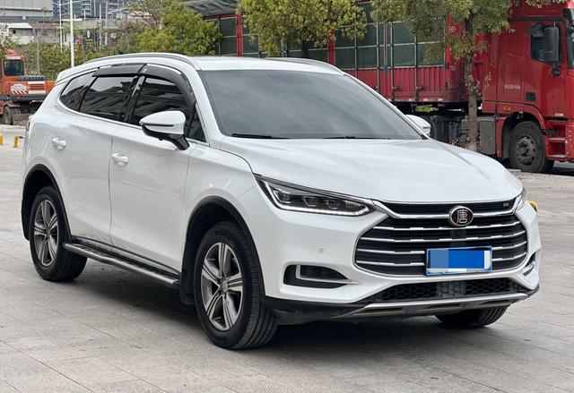 BYD Qin PLUS EV – фото 3
