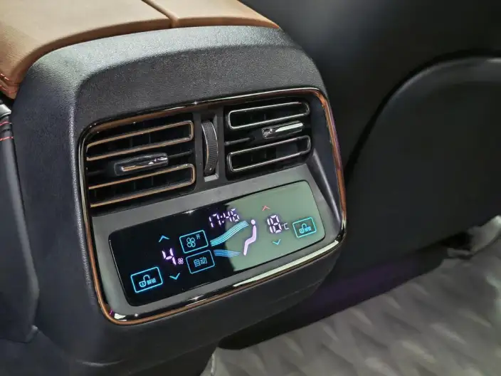 BYD Han DM 2022 Model DM-i 121KM Exclusive Model – фото 14