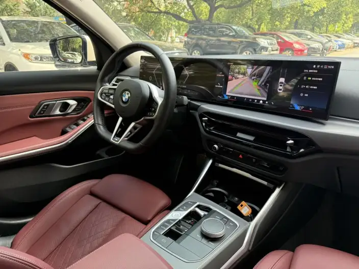 BMW 3 Series 2025 Model 325i M Sports Set – фото 22