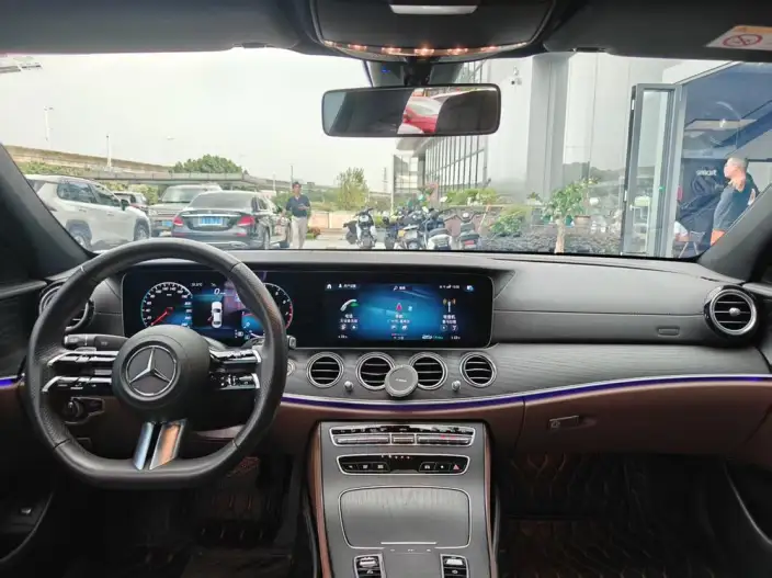 Mercedes-Benz E-Class 2023 Model E 300 L Luxury Model Sports sedan – фото 12