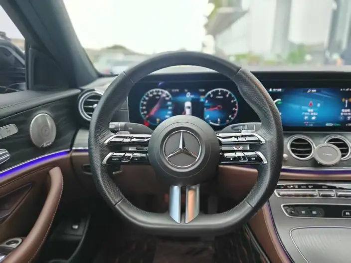 Mercedes-Benz E-Class 2023 Model E 300 L Luxury Model Sports sedan – фото 14