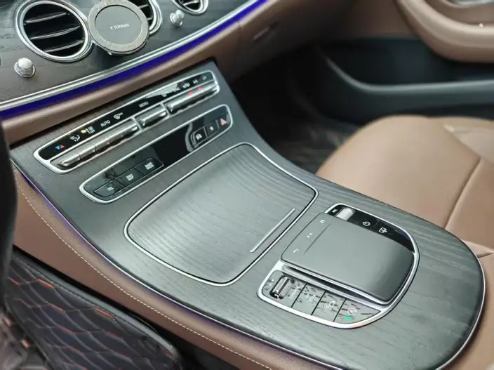 Mercedes-Benz E-Class 2023 Model E 300 L Luxury Model Sports sedan – фото 15