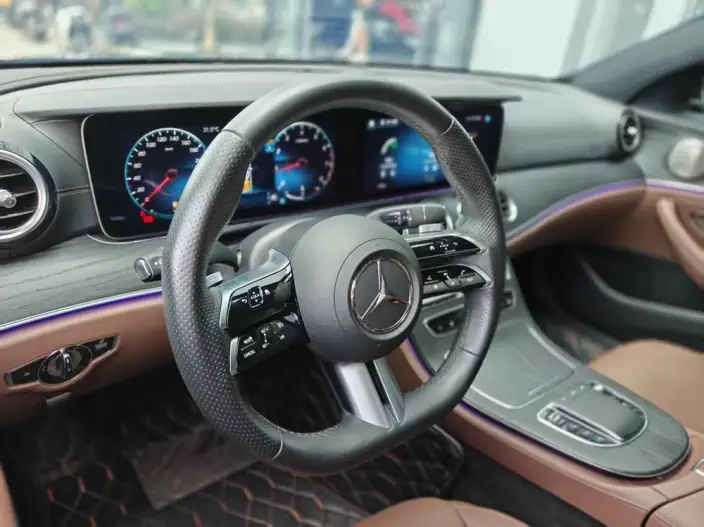 Mercedes-Benz E-Class 2023 Model E 300 L Luxury Model Sports sedan – фото 17