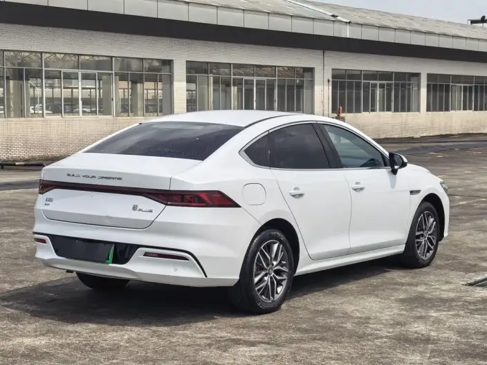 BYD Qin PLUS DM 2021 Model DM-i 120KM Noble Model – фото 7