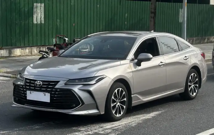 Toyota Avalon 2022 Model 2.0L Deluxe Edition – фото 1