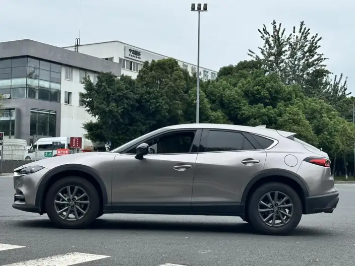 Mazda CX-4 2020 Model 2.0L 2WD SkyActiv Vitality Edition – фото 3
