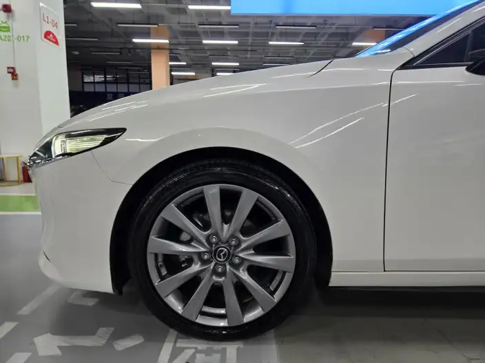Mazda3 Axela 2023 Model 2.0L Automatic Zhi Shine Edition – фото 3