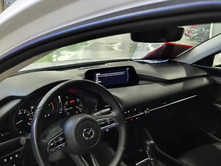 Mazda3 Axela 2023 Model 2.0L Automatic Zhi Shine Edition – фото 16