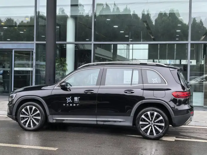 Mercedes-Benz GLB 2025 Model GLB 220 Fashion Model – фото 3