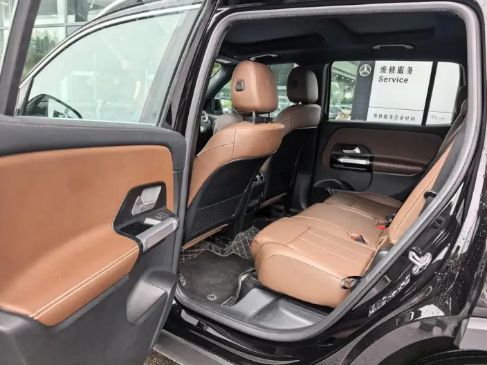 Mercedes-Benz GLB 2025 Model GLB 220 Fashion Model – фото 11