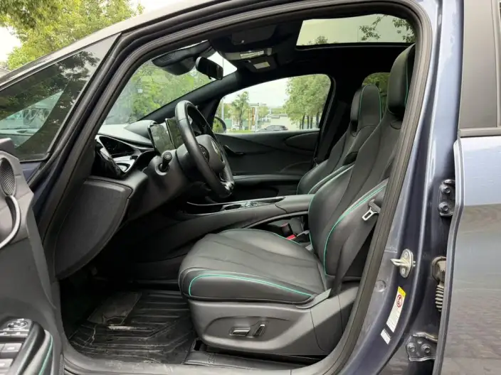 BYD Dolphin 2024 Model Honor Edition 401km Knight Edition – фото 14