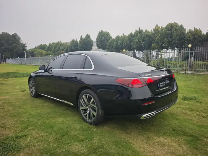 Mercedes-Benz E-Class 2026 Model E 300 L Fashion Model sedan – фото 5