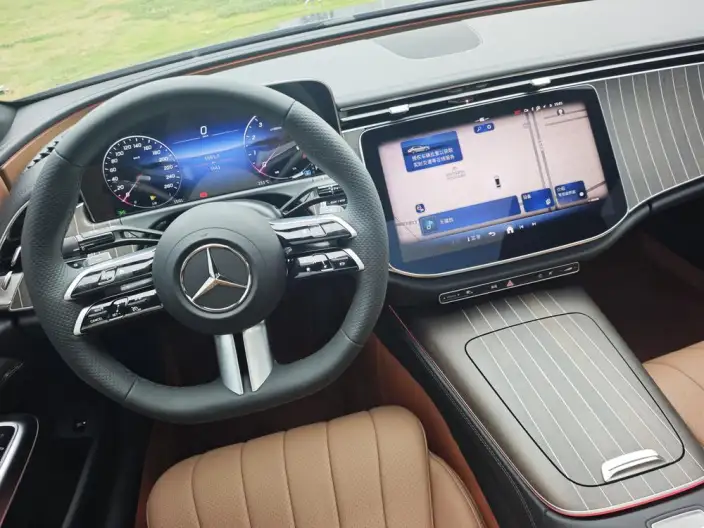 Mercedes-Benz E-Class 2026 Model E 300 L Fashion Model sedan – фото 9