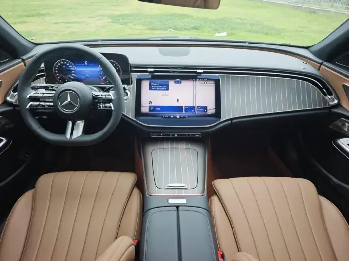 Mercedes-Benz E-Class 2026 Model E 300 L Fashion Model sedan – фото 15
