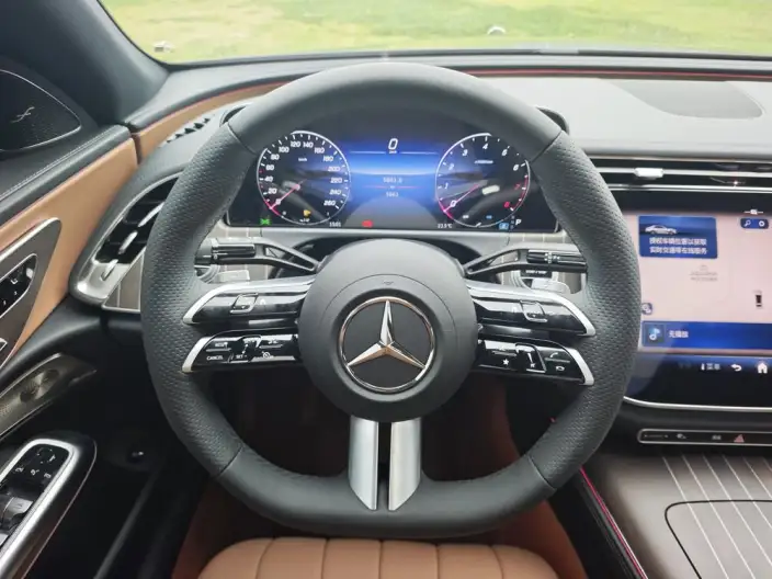 Mercedes-Benz E-Class 2026 Model E 300 L Fashion Model sedan – фото 16