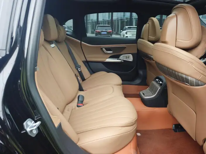 Mercedes-Benz E-Class 2026 Model E 300 L Fashion Model sedan – фото 20
