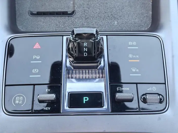 BYD Seal 07DM 2025 Model Smart Driving Edition DM-i 125KM Luxury Model – фото 17