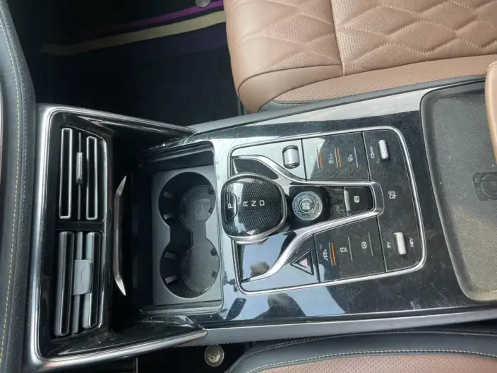 BYD Tang DM 2021 Model DM-i 1.5T 112KM Noble Model – фото 8