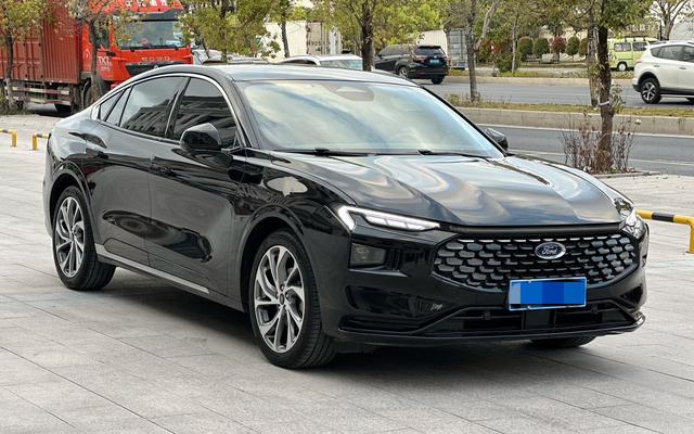Ford Mondeo 2022 EcoBoost 245 Premier – фото 3