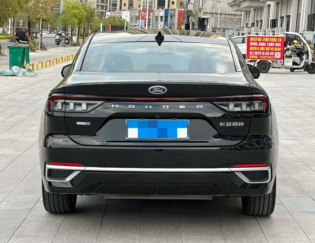 Ford Mondeo 2022 EcoBoost 245 Premier – фото 8