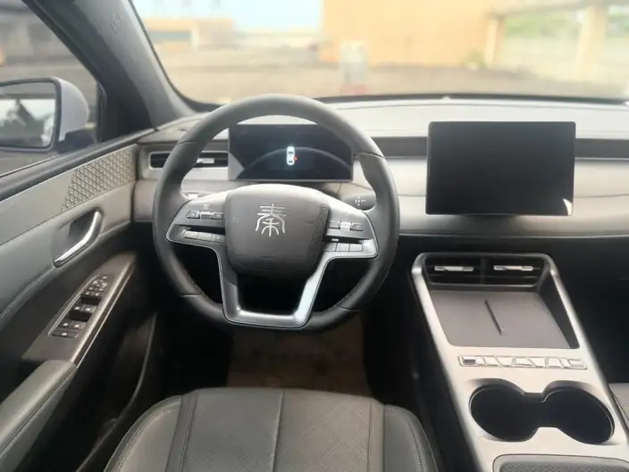 BYD Qin PLUS DM 2026 Model DM-i 210KM Enterprising Model – фото 11
