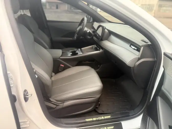 BYD Qin PLUS DM 2026 Model DM-i 210KM Enterprising Model – фото 15