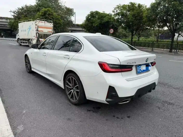 BMW 3 Series 2023 Model 325Li M Sports Set – фото 4