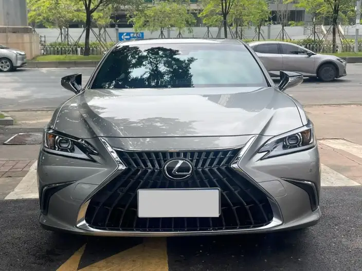 Lexus ES 2022 Model 260 Superior Edition – фото 2