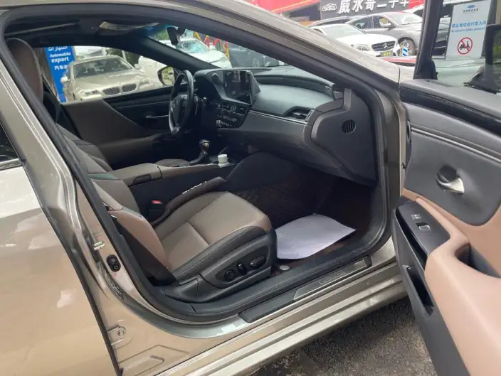 Lexus ES 2022 Model 260 Superior Edition – фото 9