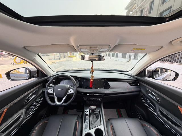 Changan Auchan X7 PLUS Модель 2022 года 1.5T автоматическое Blue Whale Edition Prestige
