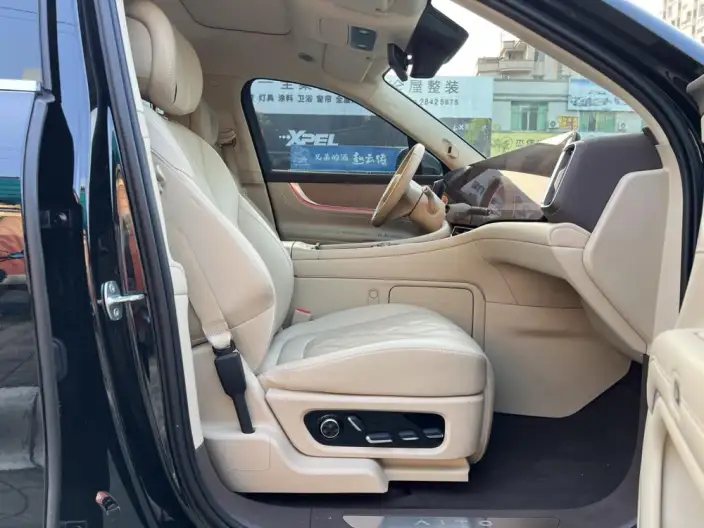Aito M9 2024 Model Extended Range Ultra VI seat Edition – фото 11