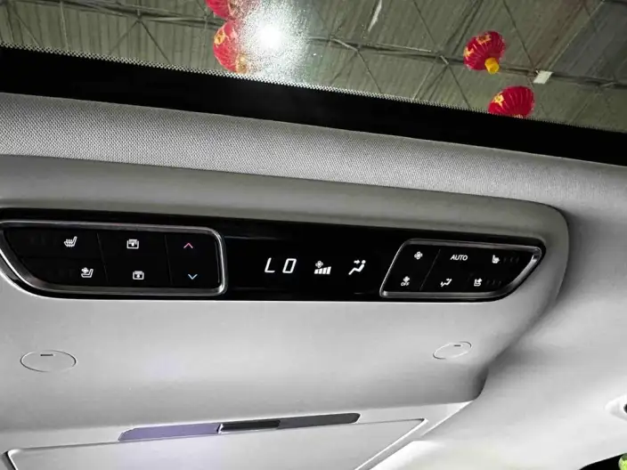 GAC Trumpchi E8 PHEV 2024 Model 2.0ATK 150km MAX+ – фото 10