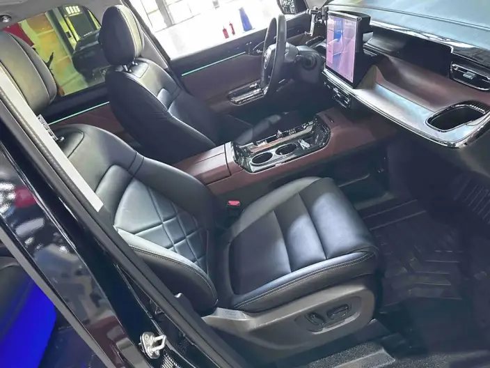 GAC Trumpchi E8 PHEV 2024 Model 2.0ATK 150km MAX+ – фото 12