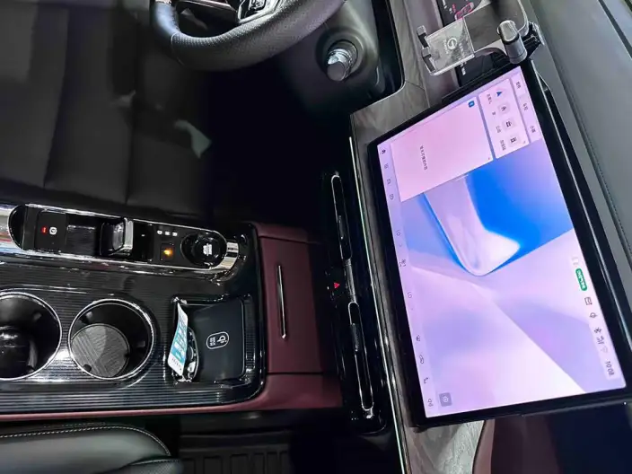 GAC Trumpchi E8 PHEV 2024 Model 2.0ATK 150km MAX+ – фото 16