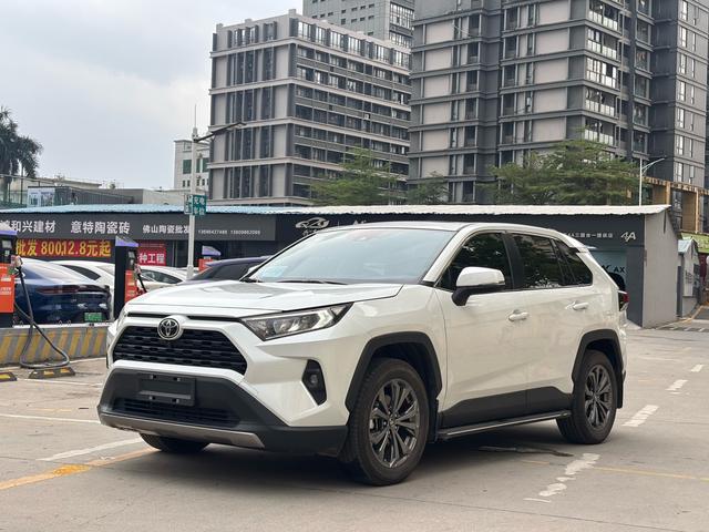 Toyota RAV4 2024 2.0L CVT 2WD Fashion – фото 1
