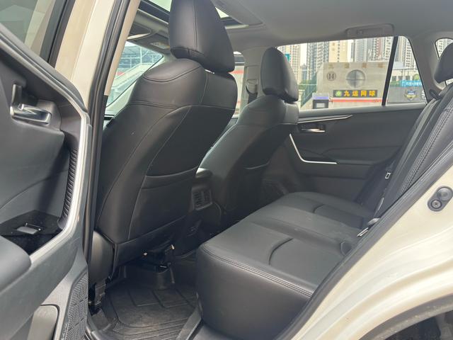 Toyota RAV4 2024 2.0L CVT 2WD Fashion – фото 5