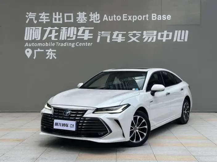 Toyota Avalon 2023 Model Intelligent Hybrid 2.5L E-CVT Deluxe Edition – фото 1