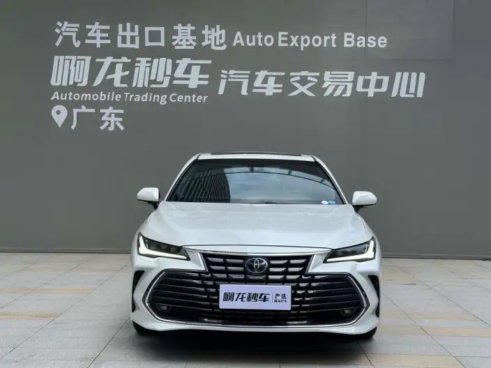Toyota Avalon 2023 Model Intelligent Hybrid 2.5L E-CVT Deluxe Edition – фото 2