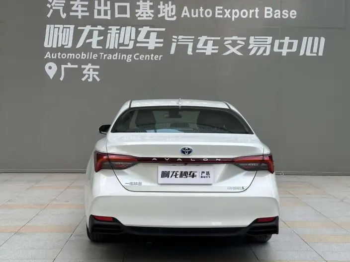 Toyota Avalon 2023 Model Intelligent Hybrid 2.5L E-CVT Deluxe Edition – фото 5